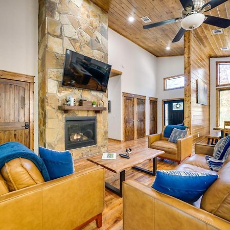 Broken Bow Family Cabin With Fireplace And Hot Tub! Eksteriør billede