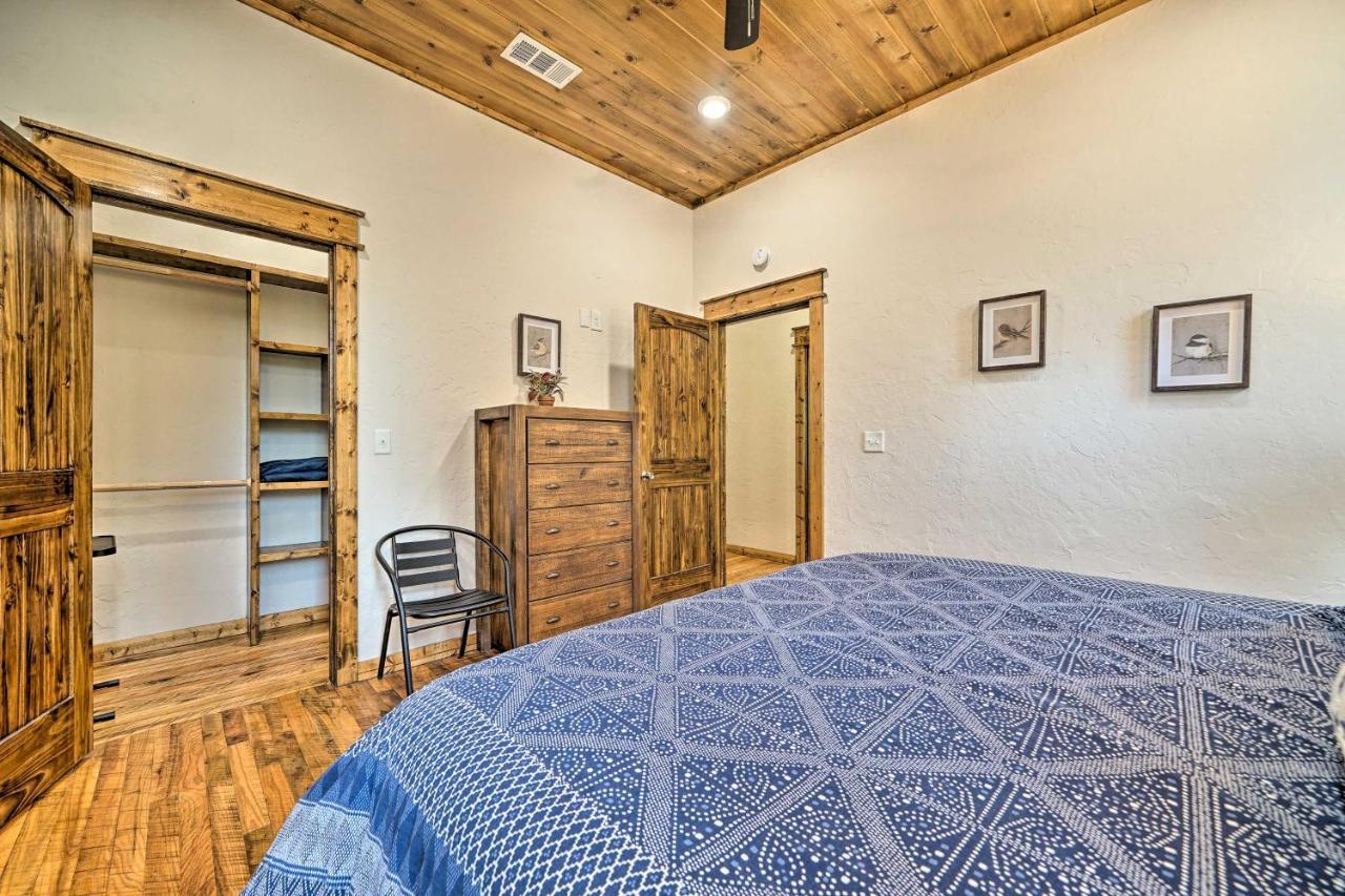 Broken Bow Family Cabin With Fireplace And Hot Tub! Eksteriør billede