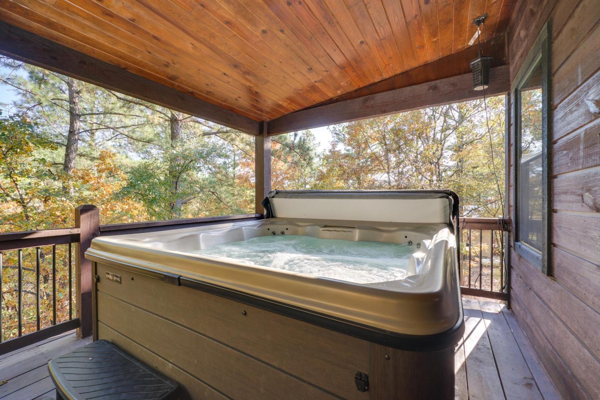 Broken Bow Family Cabin With Fireplace And Hot Tub! Eksteriør billede