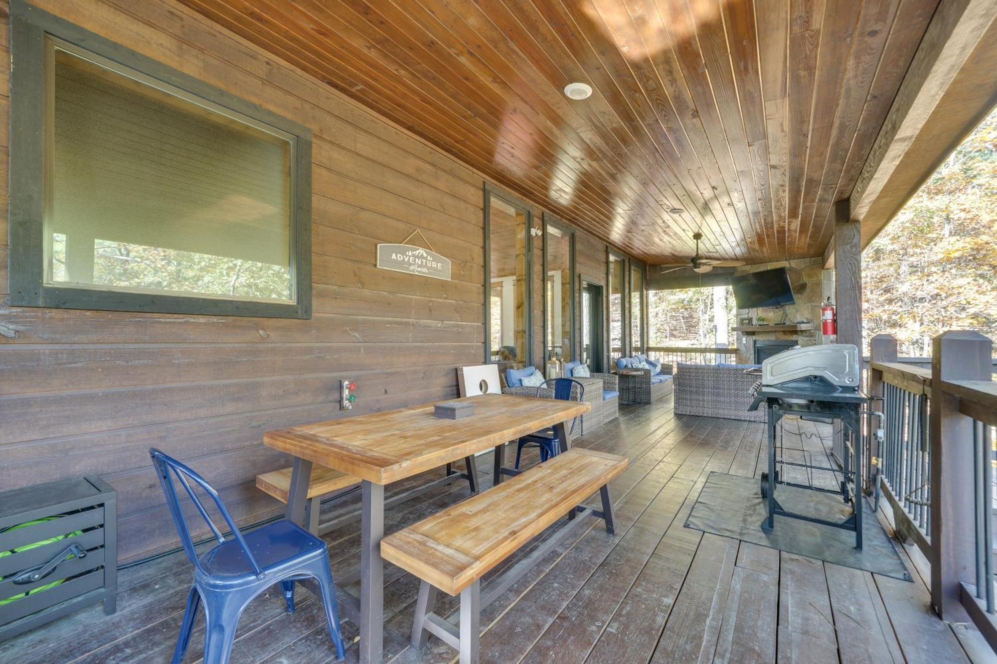 Broken Bow Family Cabin With Fireplace And Hot Tub! Eksteriør billede