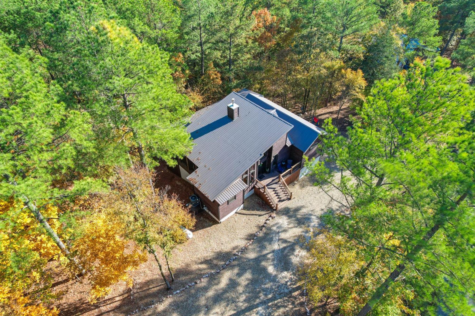 Broken Bow Family Cabin With Fireplace And Hot Tub! Eksteriør billede