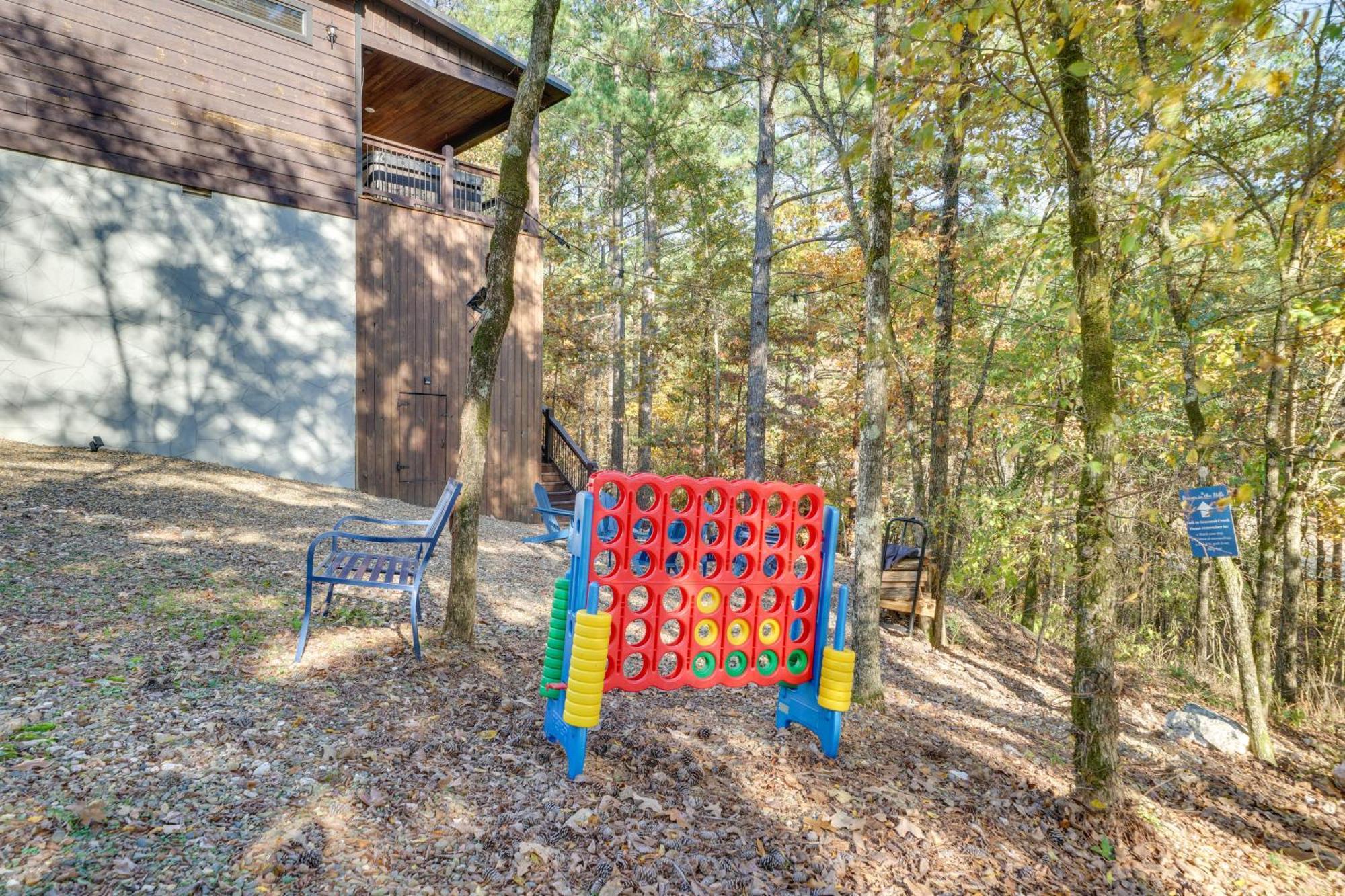 Broken Bow Family Cabin With Fireplace And Hot Tub! Eksteriør billede